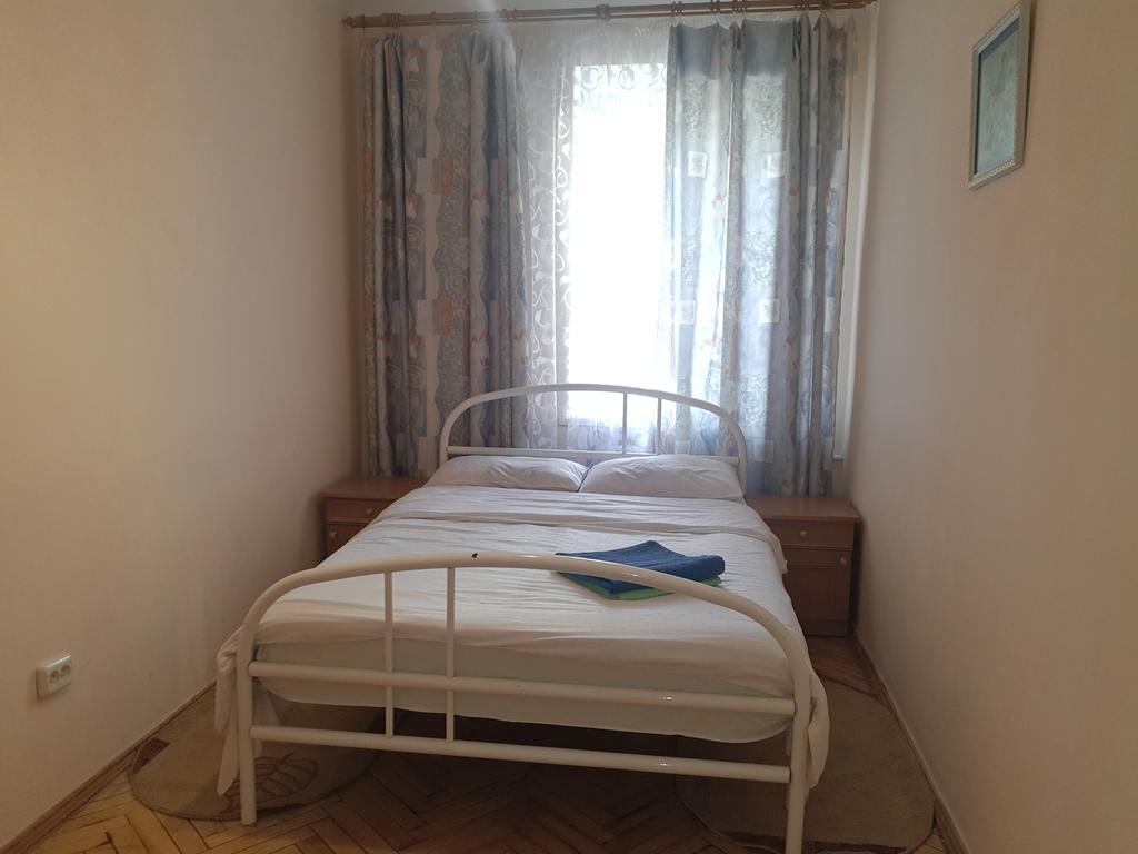 Apartment Gospitalna Street 2 Kiev Luaran gambar